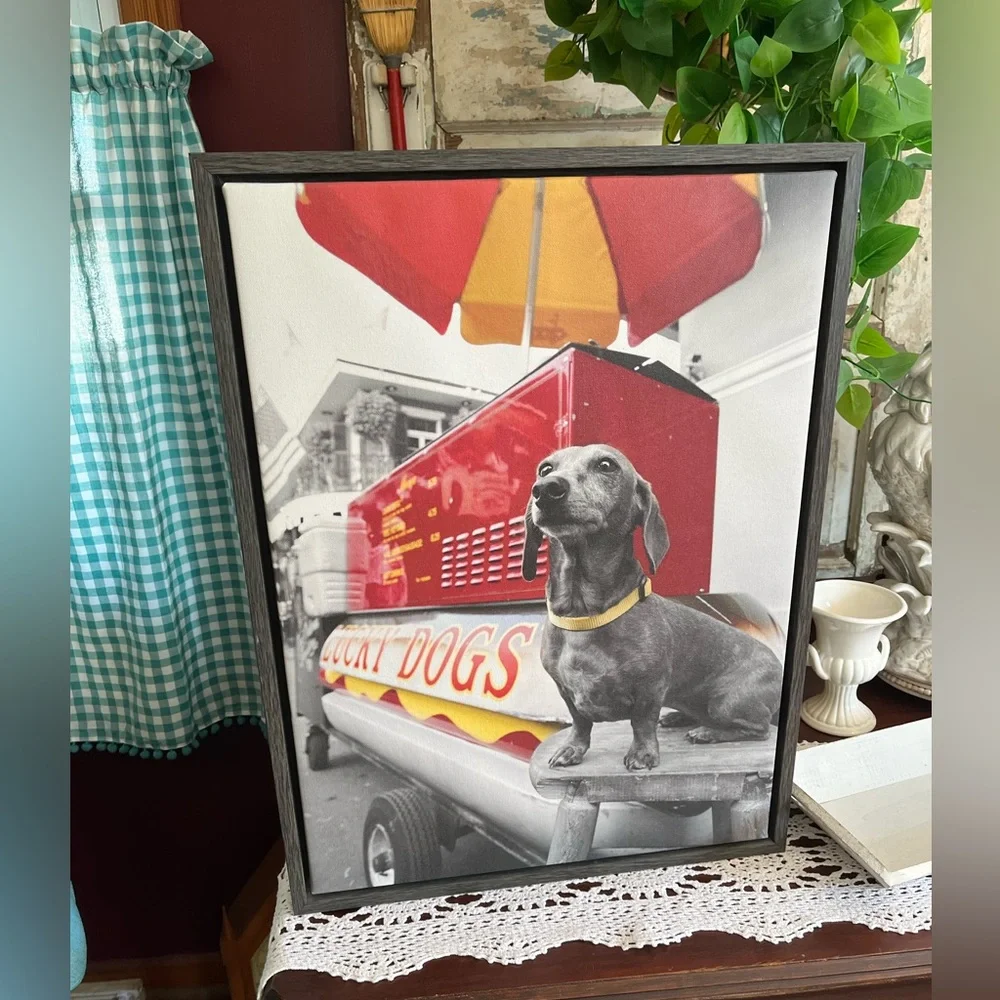 Dachshund Uniek Framed Canvas Art